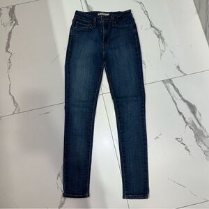 Levi’s 721 high rise skinny jeans